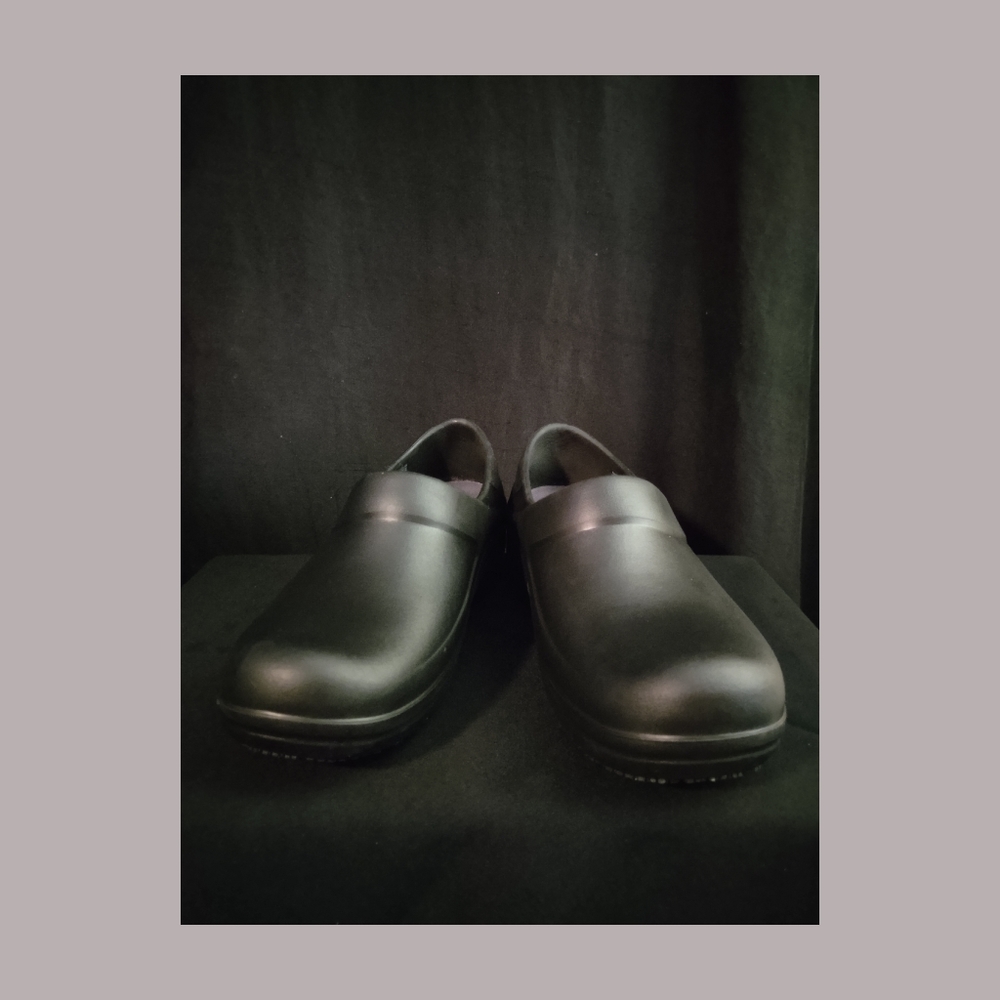 Crocs | Slip-Resistant | Size 10 Women's